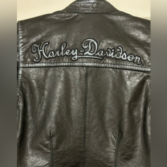 Harley Davidson Women’s Black Leather Jacket - Picture 7 of 9